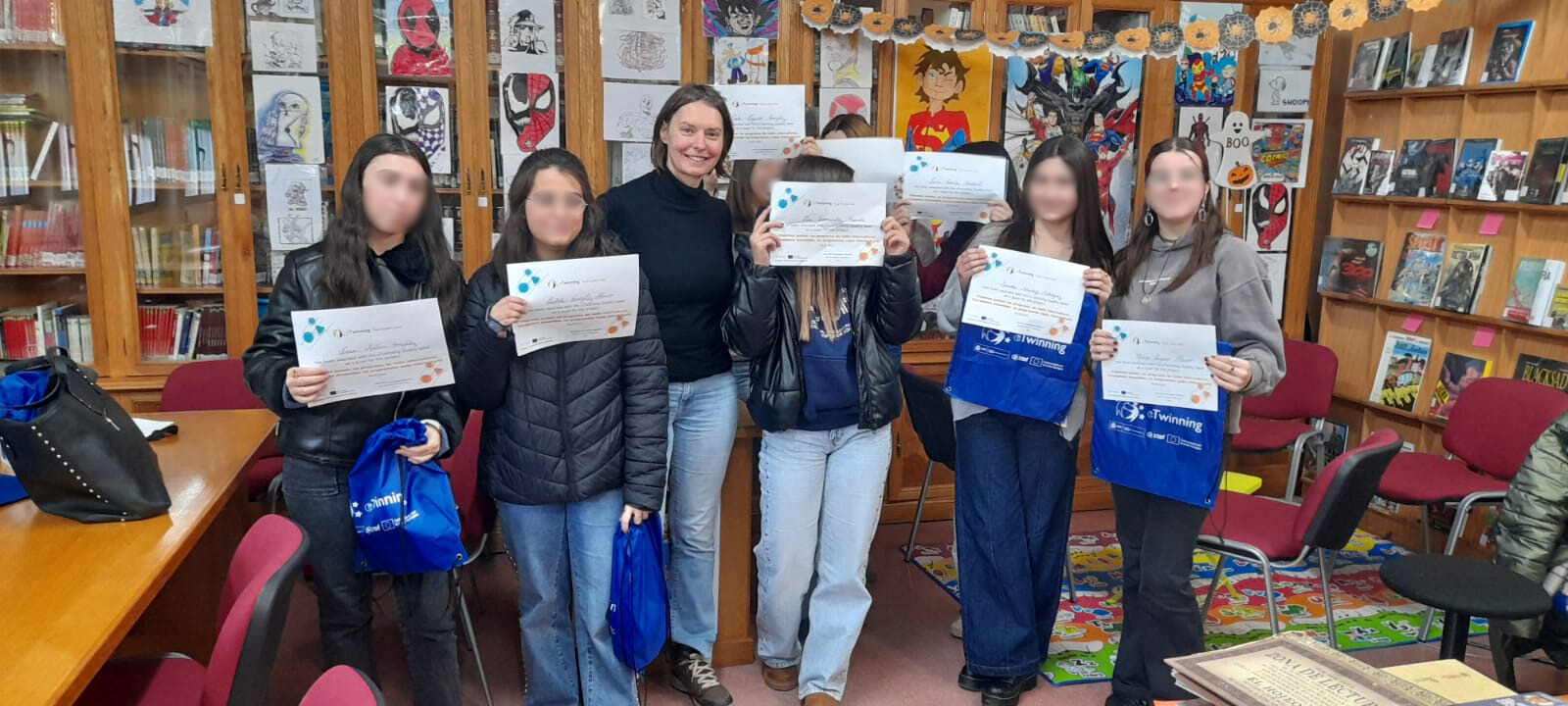 Foto Véronique y alumnos